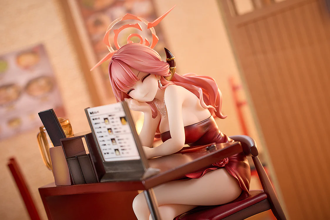 Aru (Dress) Memorial Lobby Ver. | 1/7 Scale Figure - Image 3
