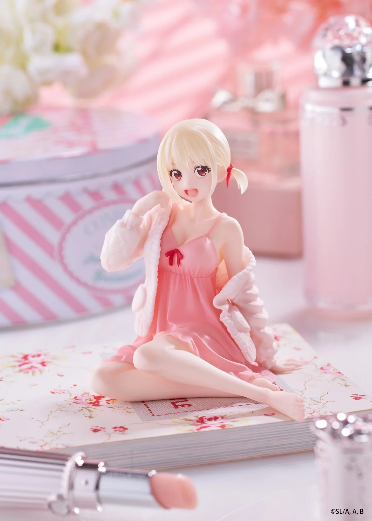 Chisato Nishikigi: Roomwear Ver. | Desktop Cute Figure - Image 11