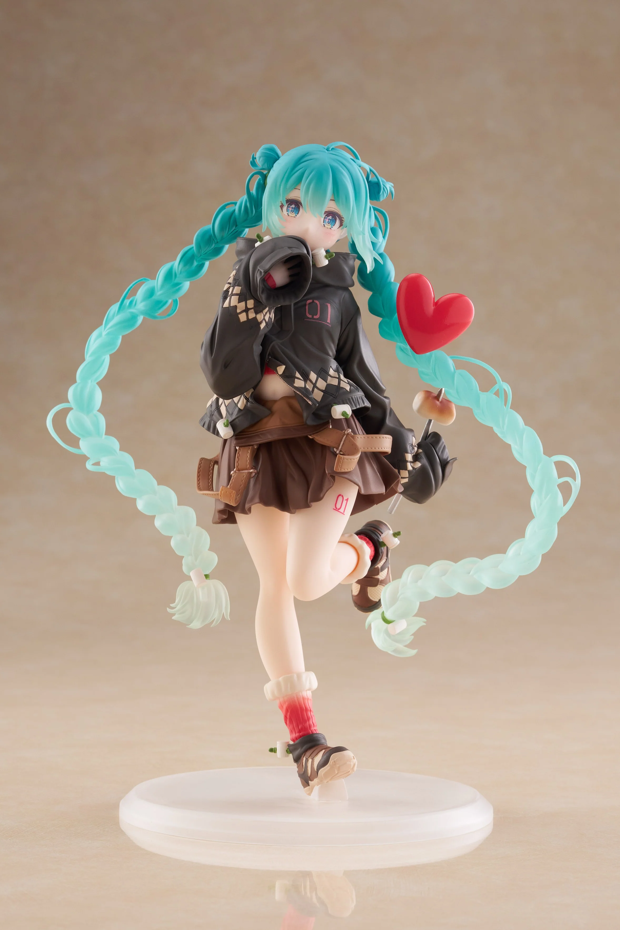 Hatsune Miku: Outdoor Ver. | Miku Fashion Figure - Image 2