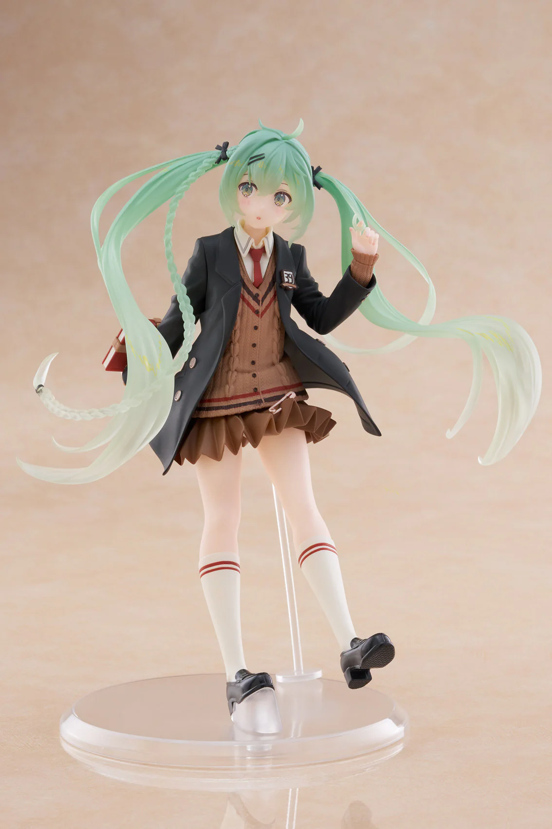 Hatsune Miku: Preppy Ver. | Miku Fashion Figure - Image 4