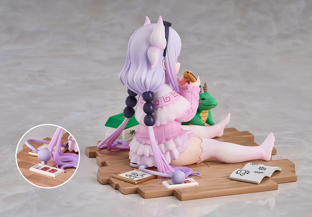 Kanna: Holiday Ver. | 1/7 Scale Figure - Image 10