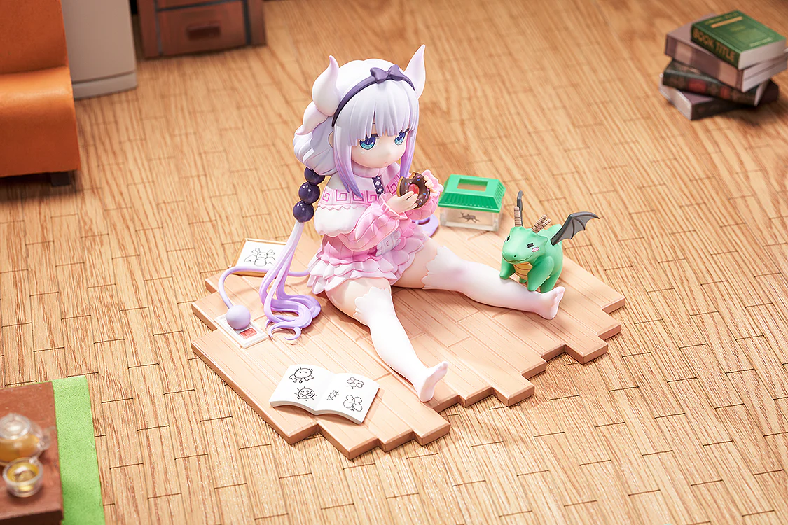 Kanna: Holiday Ver. | 1/7 Scale Figure - Image 3